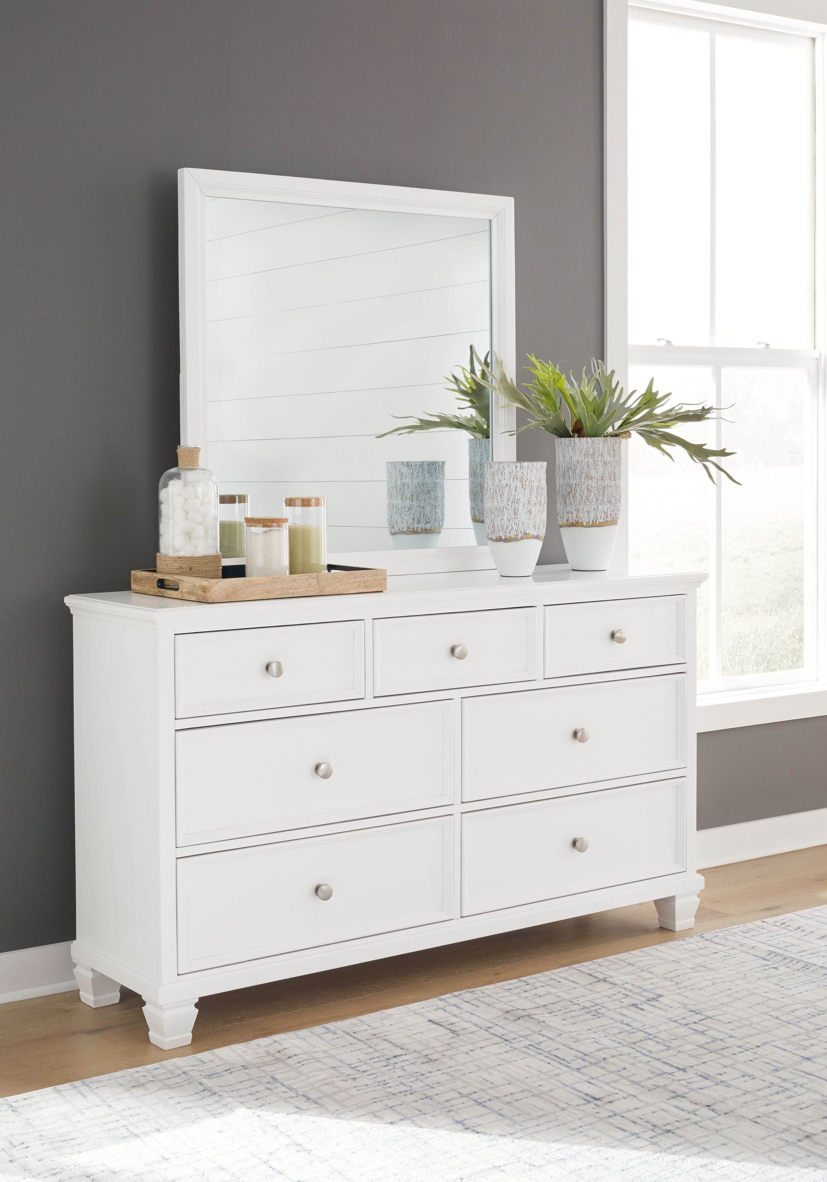 Fortman - Dresser And Mirror - White-1
