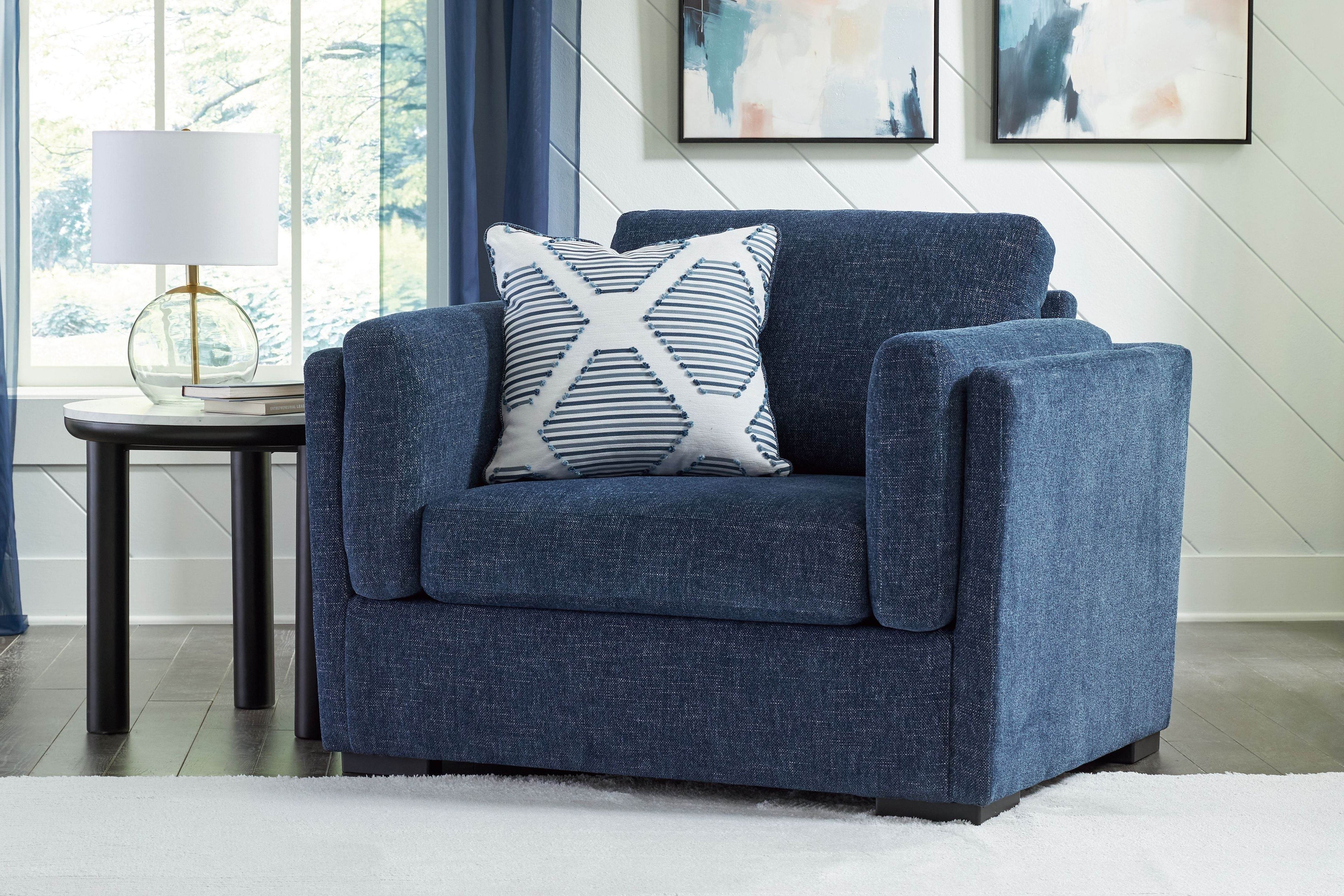 Evansley - Chair And A Half-4