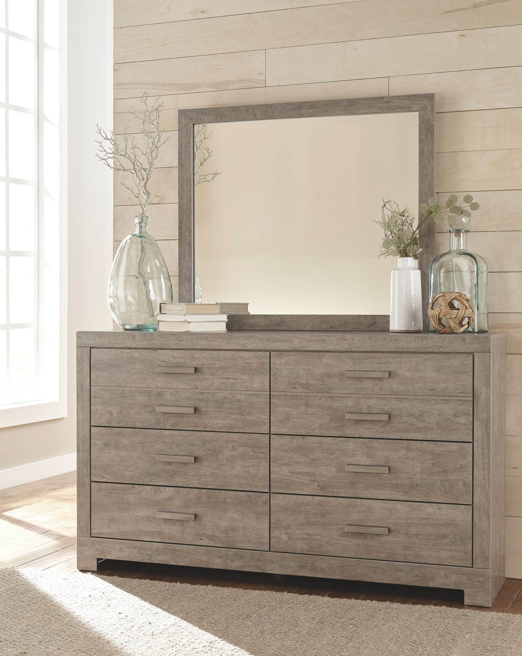 Culverbach - 5 Pc. - Dresser, Mirror, Queen Upholstered Bed, 2 Nightstands - Gray-1