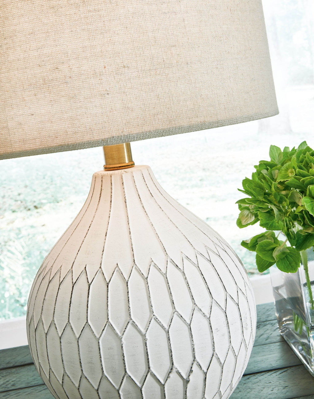 Wardmont - Ceramic Table Lamp  - White-2