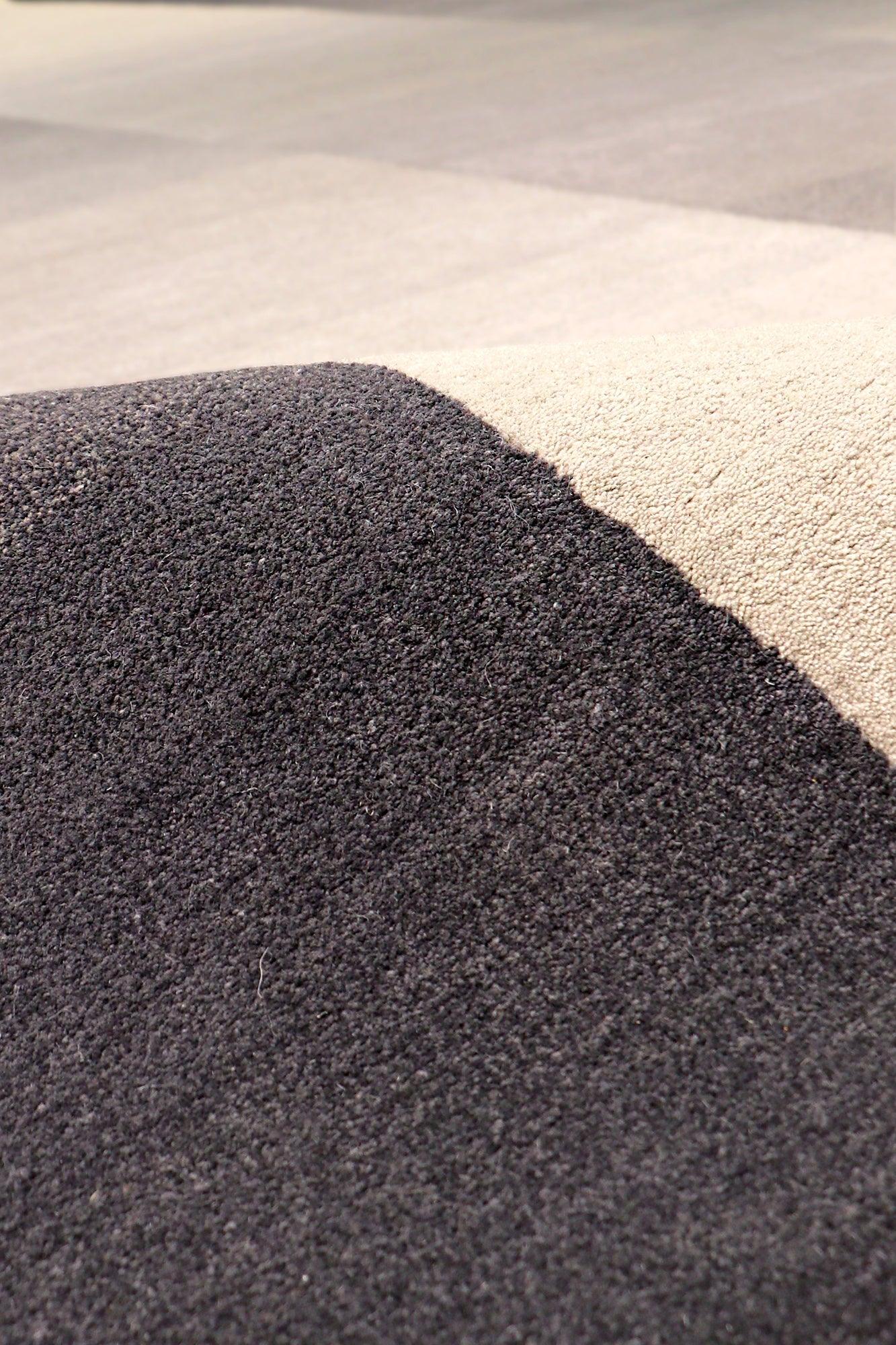 Canvello Modern Hand-Tufted Silver/Ivory Bsilk & Wool Area Rug- 7'9" X 9'9"